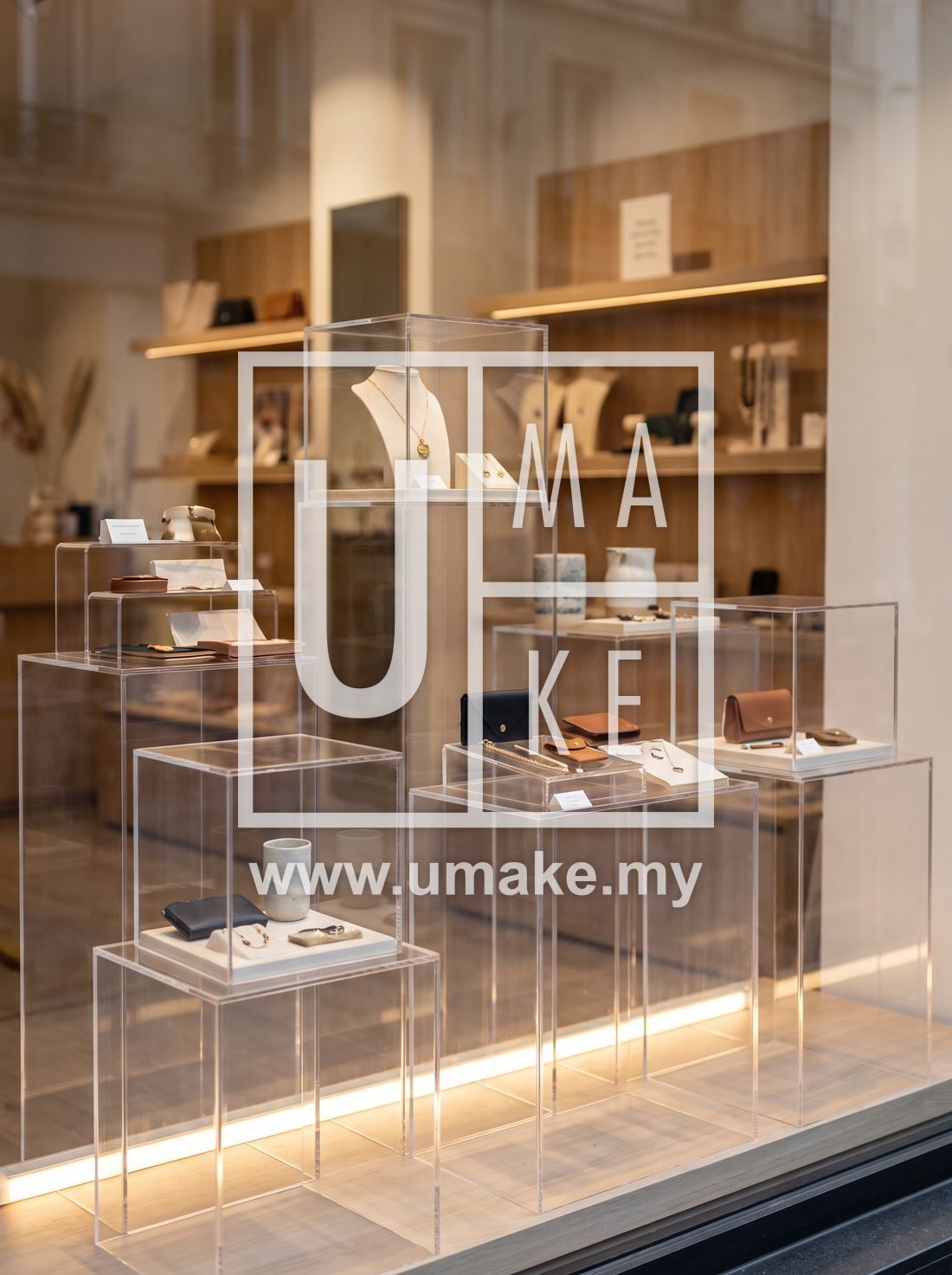 Creative shop display ideas using clear acrylic stands and cases