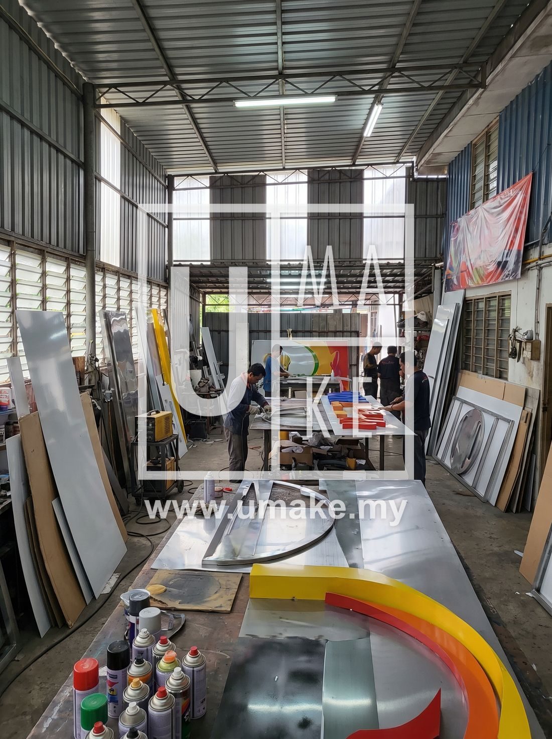 A signboard workshop in Klang making custom signs