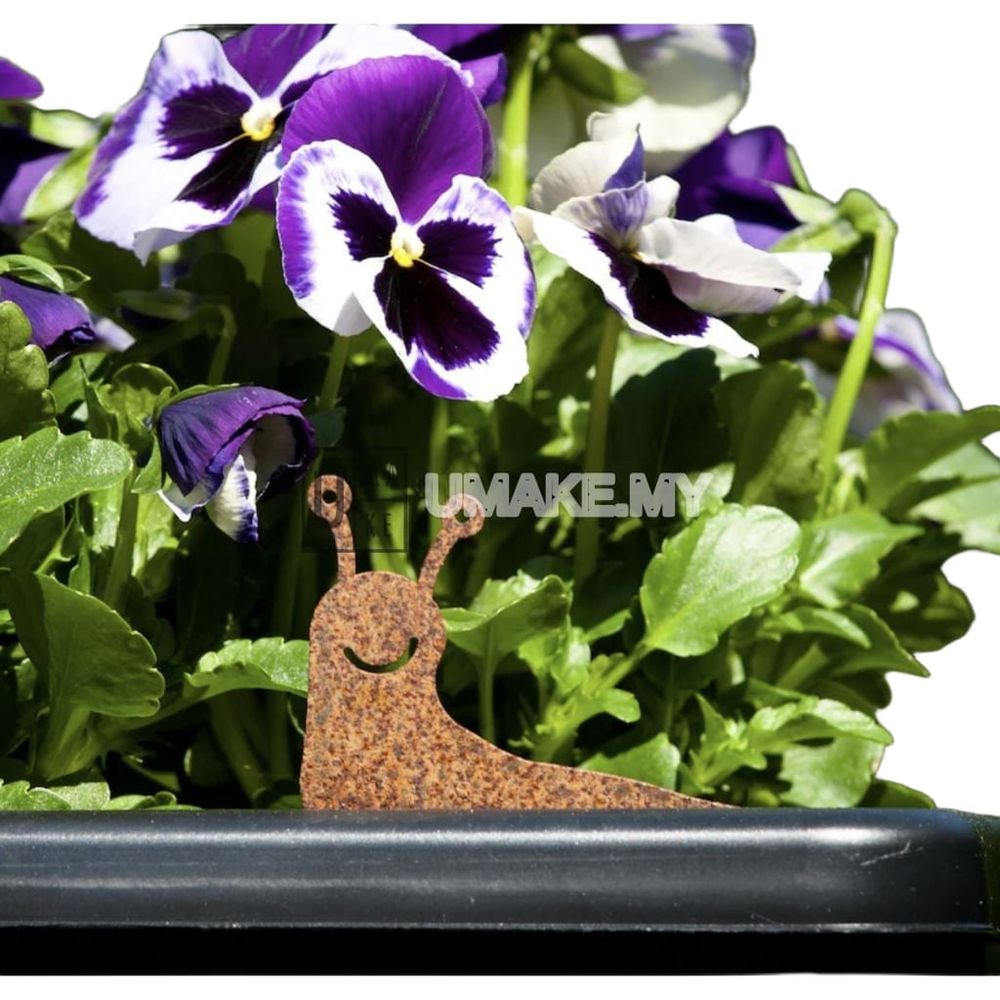 Metal Slug Garden Pot Ornament